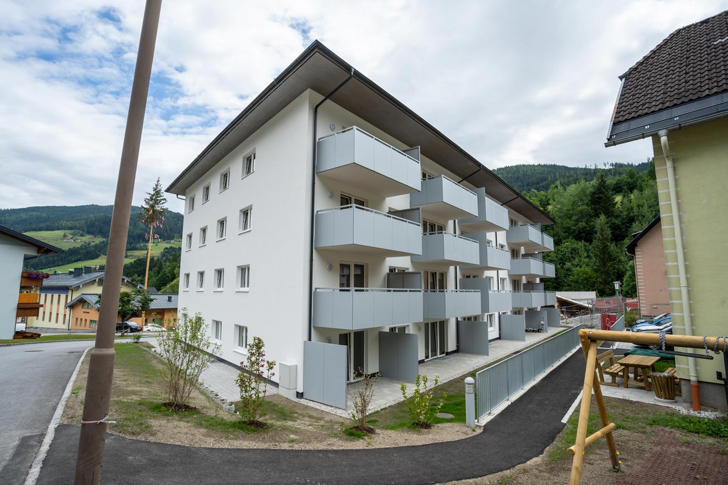 Hochwertige Mietwohnanlage in Mühlbach am Hochkönig von der Wohnbau Genossenschaft Bergland fertiggestellt